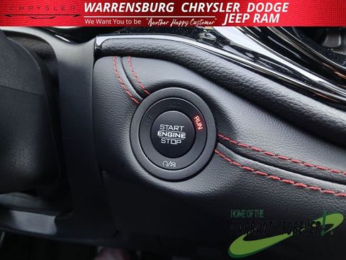 Used 2025 Dodge Durango GT image 28