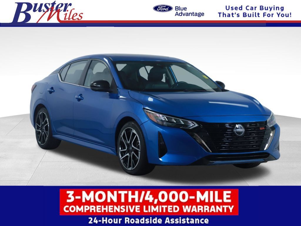 Used 2025 Nissan Sentra SR w/ SR Premium Package FWD image 1
