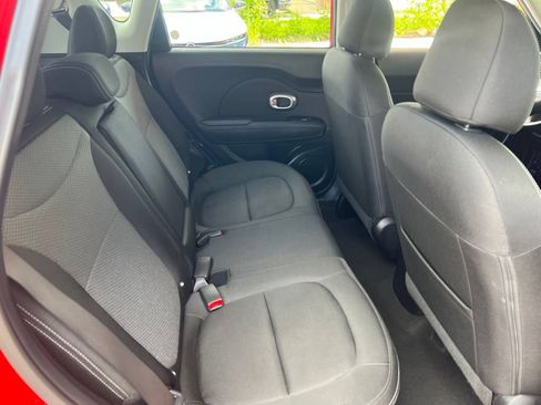 Used 2017 Kia Soul + w/ Designer's Package FWD image 12