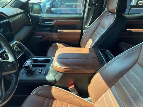Used 2024 GMC Sierra 1500 Denali Ultimate image 7