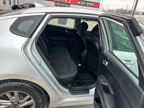 Used 2020 Kia Optima LX FWD image 10