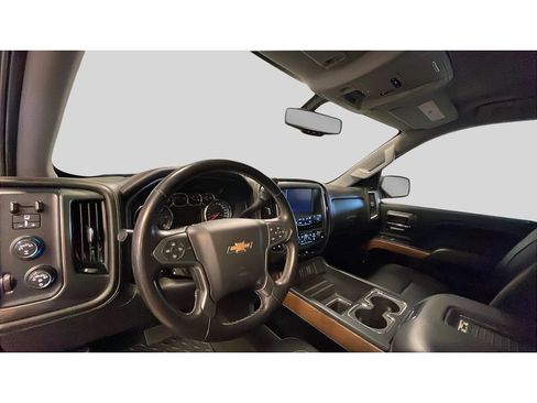 Used 2018 Chevrolet Silverado 1500 LTZ w/ Sport Package AWD/4WD image 11