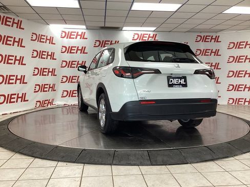 Used 2024 Honda HR-V LX image 5