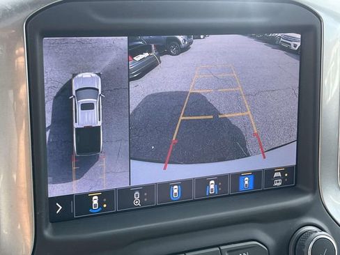 Used 2022 Chevrolet Silverado 1500 LTZ w/ LTZ Premium Package image 24