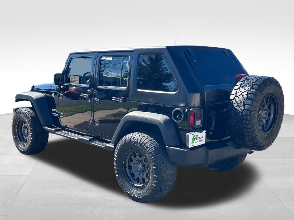 Used 2017 Jeep Wrangler Unlimited Sport w/ Connectivity Group AWD/4WD image 5