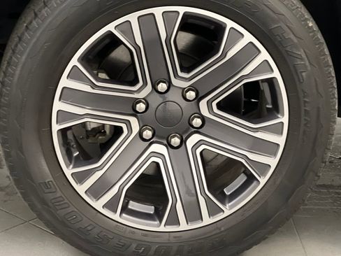 Used 2024 Jeep Wagoneer L Series II image 80