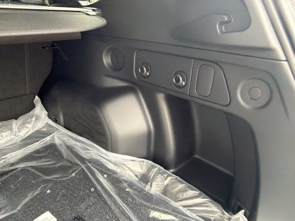 New 2026 Subaru Forester Premium AWD/4WD image 30