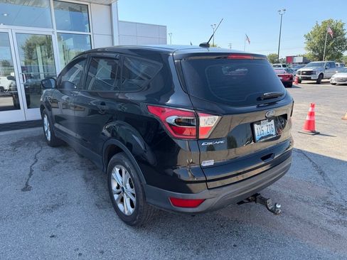 Used 2017 Ford Escape S FWD image 4