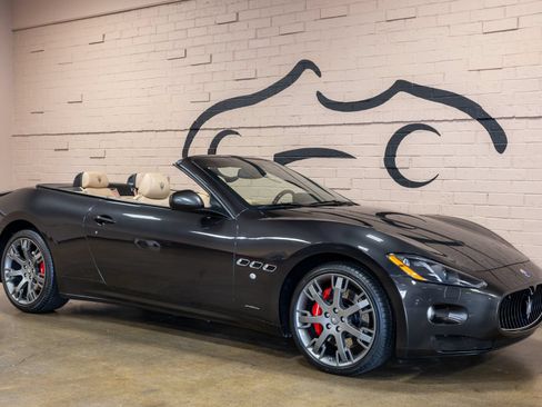 Used 2014 Maserati GranTurismo Convertible RWD image 4