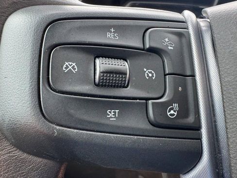 Used 2021 GMC Sierra 1500 SLT w/ SLT Premium Plus Package AWD/4WD image 18