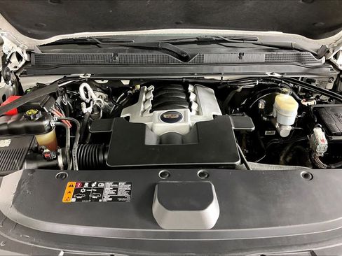 Used 2020 Cadillac Escalade Platinum RWD image 30