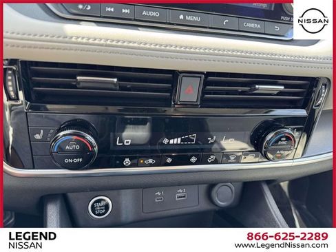 Used 2022 Nissan Rogue SV w/ SV Premium Package image 25