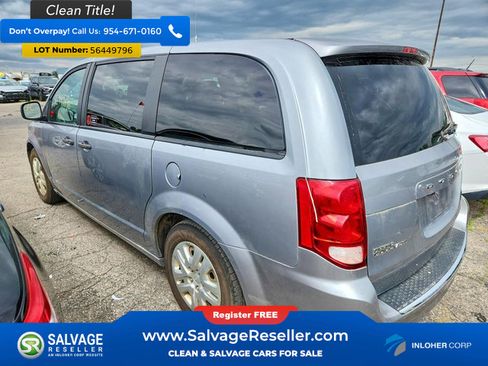 Used 2019 Dodge Grand Caravan SE FWD image 3