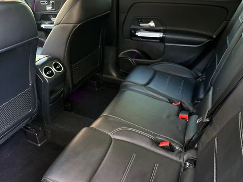 Used 2021 Mercedes-Benz GLB 35 AMG 4MATIC image 27