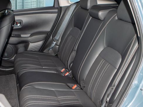 Certified 2024 Honda HR-V EX-L image 11