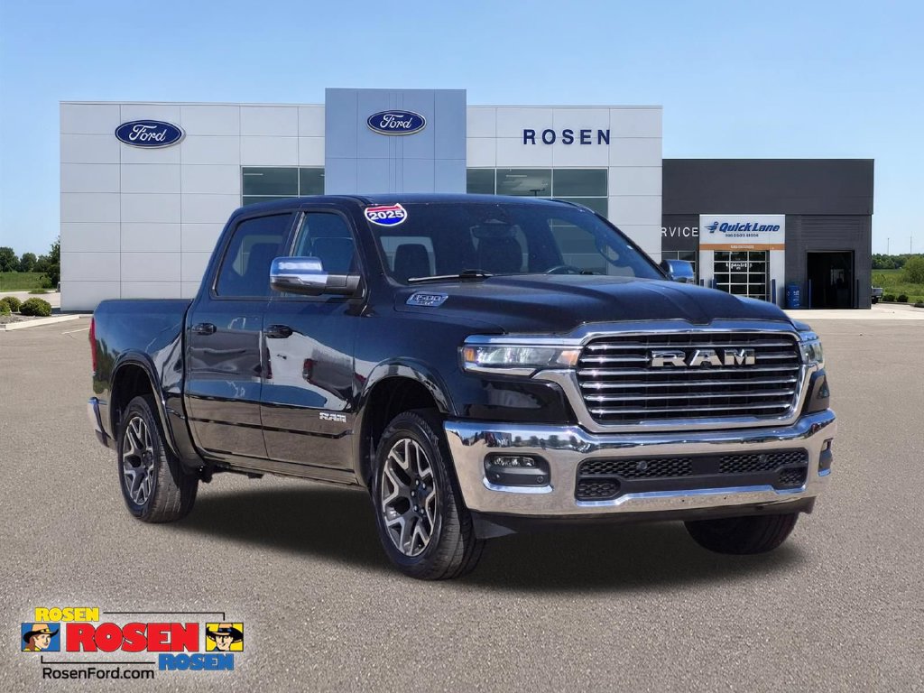 Used 2025 RAM 1500 Laramie AWD/4WD image 1