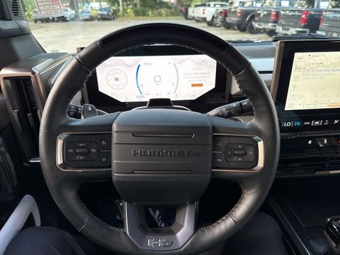 Used 2025 GMC Hummer EV 3X AWD/4WD image 61