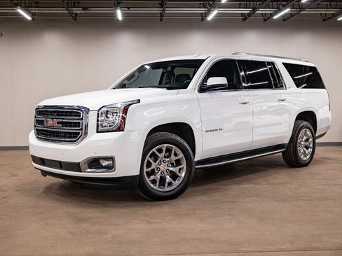 Used 2019 GMC Yukon XL SLT AWD/4WD image 15