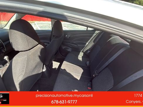 Used 2018 Nissan Versa SV w/ SV Special Edition Package FWD image 11