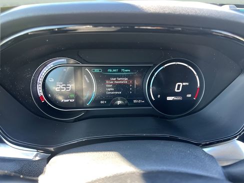 Used 2022 Kia Niro EX w/ Cold Weather Package image 23