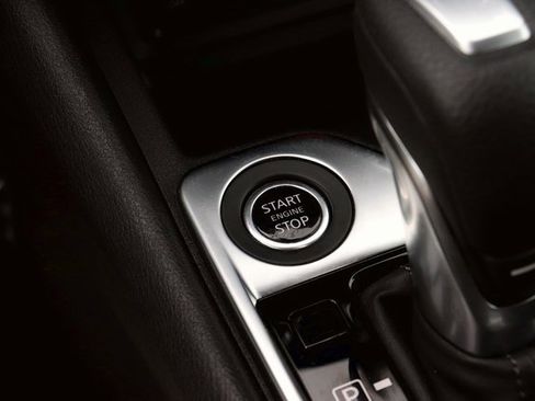 Used 2024 Nissan Sentra SV image 19