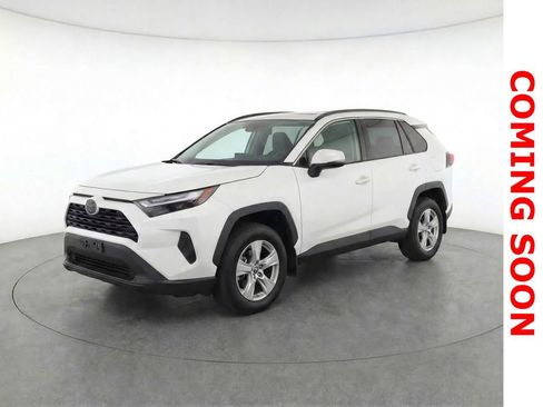 Used 2023 Toyota RAV4 XLE w/ Convenience Package image 1