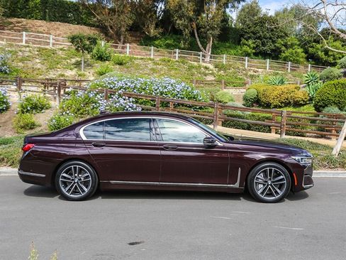 Used 2020 BMW 750i xDrive w/ Executive Package image 7