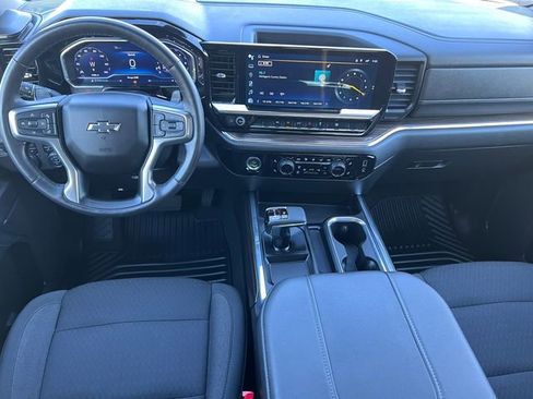 Used 2023 Chevrolet Silverado 1500 RST AWD/4WD image 2