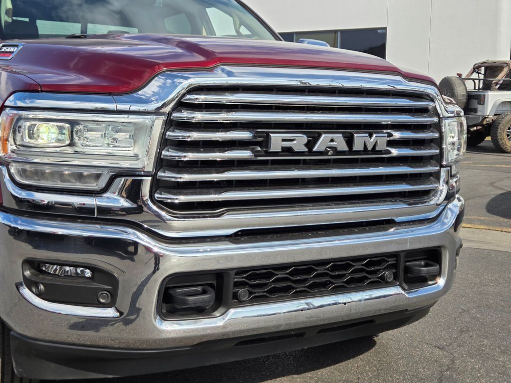 Used 2022 RAM 3500 Limited AWD/4WD image 7