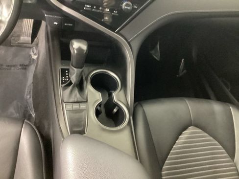 Used 2024 Toyota Camry SE FWD image 15
