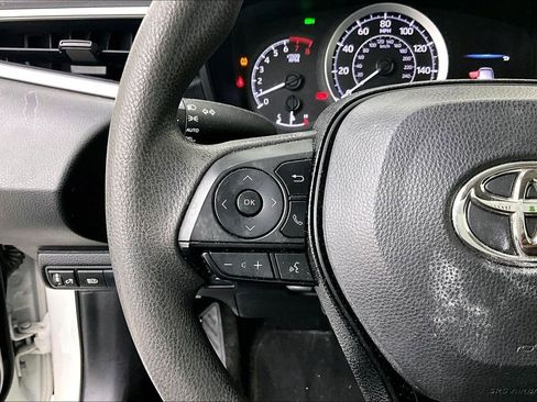 Used 2020 Toyota Corolla LE w/ LE Premium Package image 27