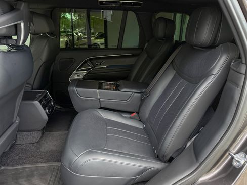 Used 2023 Land Rover Range Rover Long Wheelbase Autobiography AWD/4WD image 28