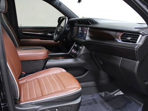 Used 2023 GMC Yukon Denali Ultimate image 27