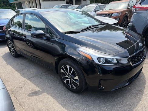 Used 2018 Kia Forte LX FWD image 3