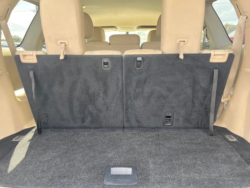 Used 2017 Nissan Pathfinder SV FWD image 20