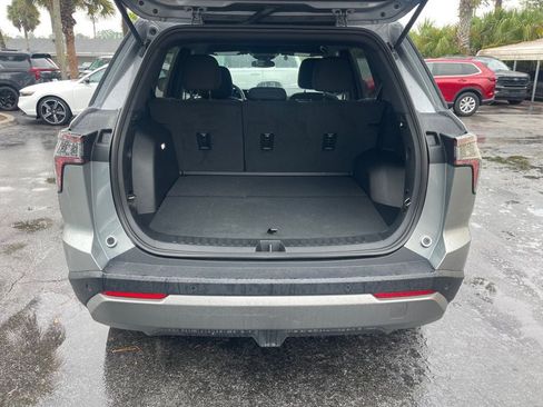 Used 2026 Chevrolet Equinox LT FWD image 5