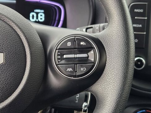 Certified 2025 Kia Soul LX image 29
