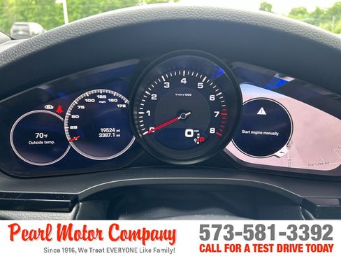 Used 2023 Porsche Cayenne Platinum Edition AWD/4WD image 12
