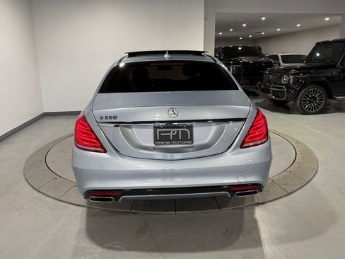 Used 2017 Mercedes-Benz S 550 Sedan w/ Sport Package w/ Sport Package image 18