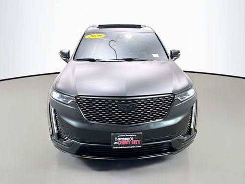 Used 2020 Cadillac XT6 Premium Luxury image 2