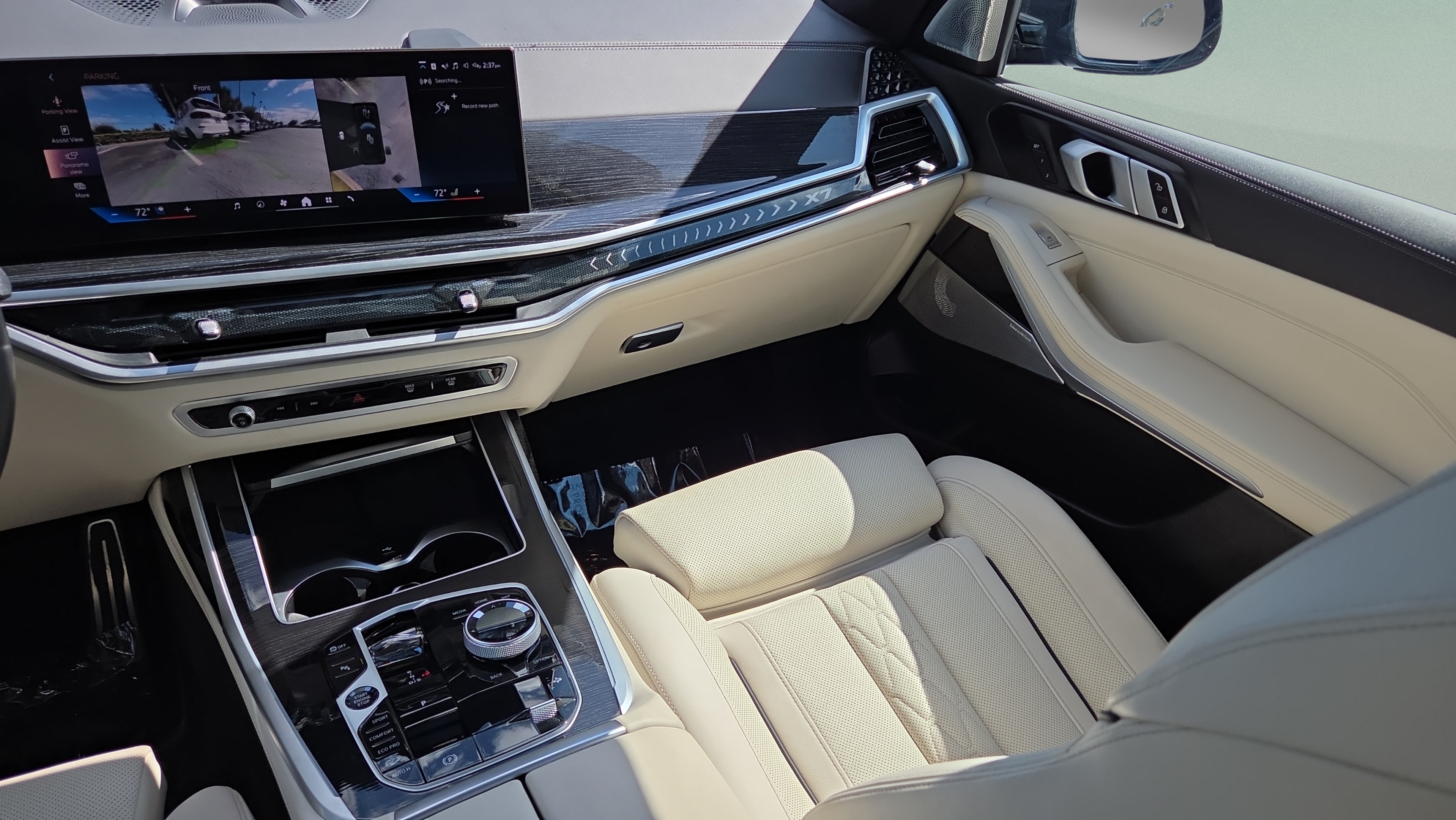 Certified 2024 BMW X7 xDrive40i w/ M Sport Package AWD/4WD image 14