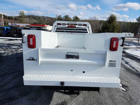 New 2024 RAM 2500 Tradesman w/ Chrome Appearance Group image 16