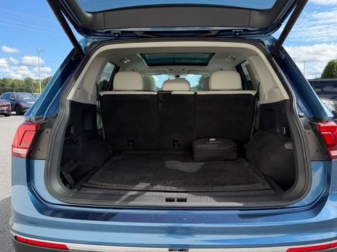 Used 2018 Volkswagen Tiguan SEL image 16