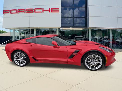 Used 2019 Chevrolet Corvette Grand Sport image 3