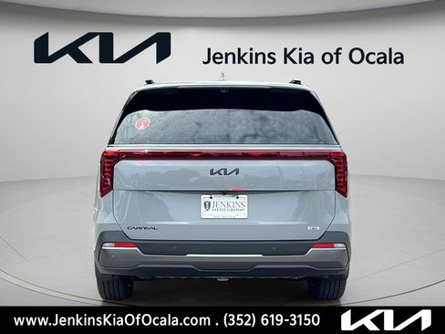 New 2026 Kia Carnival SX Prestige FWD image 4