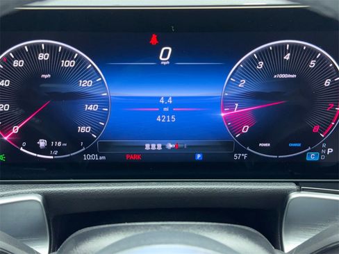 Used 2025 Mercedes-Benz GLB 250 w/ Exclusive Package image 21