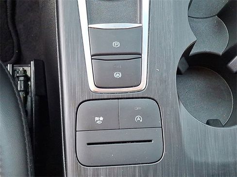 Used 2025 Ford Escape ST-Line image 23