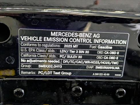 Certified 2025 Mercedes-Benz GLB 250 image 26