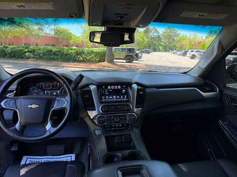 Used 2019 Chevrolet Tahoe LT RWD image 17