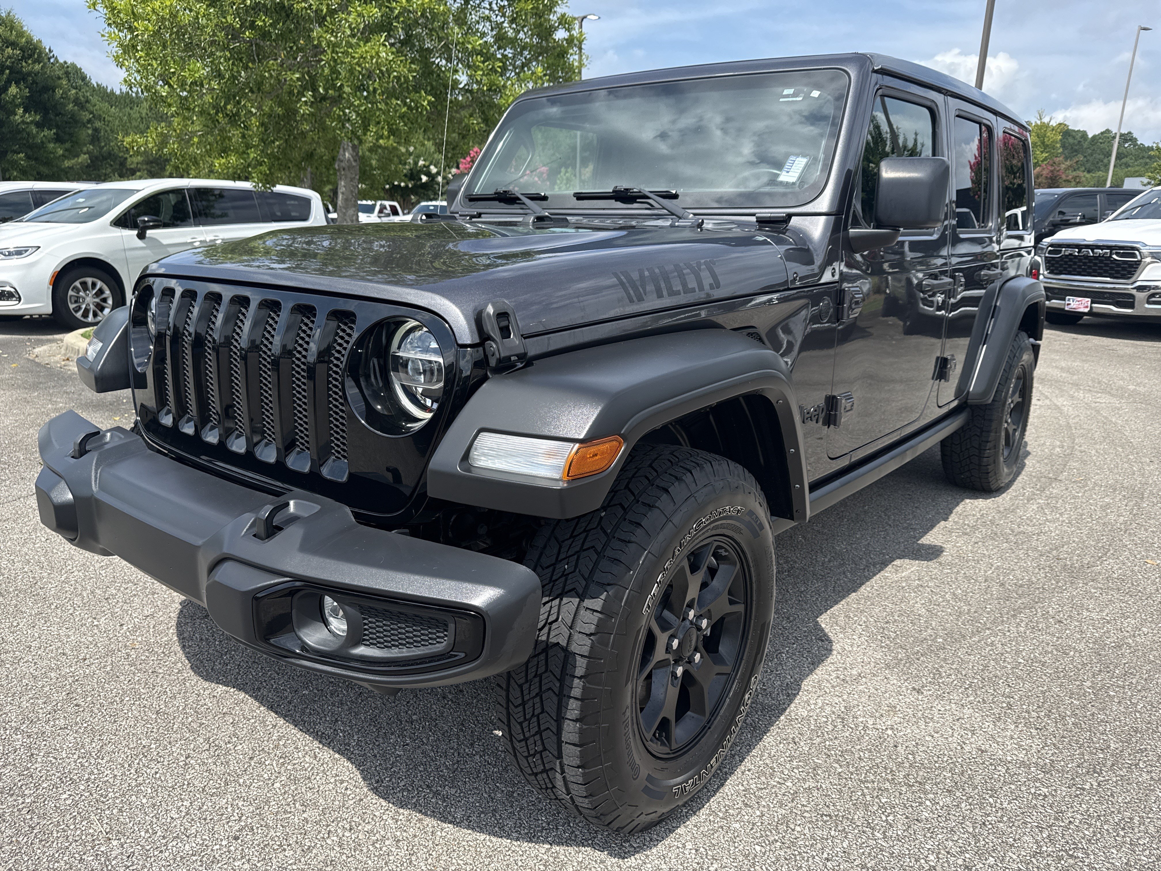 Used 2022 Jeep Wrangler Unlimited Sport AWD/4WD image 3